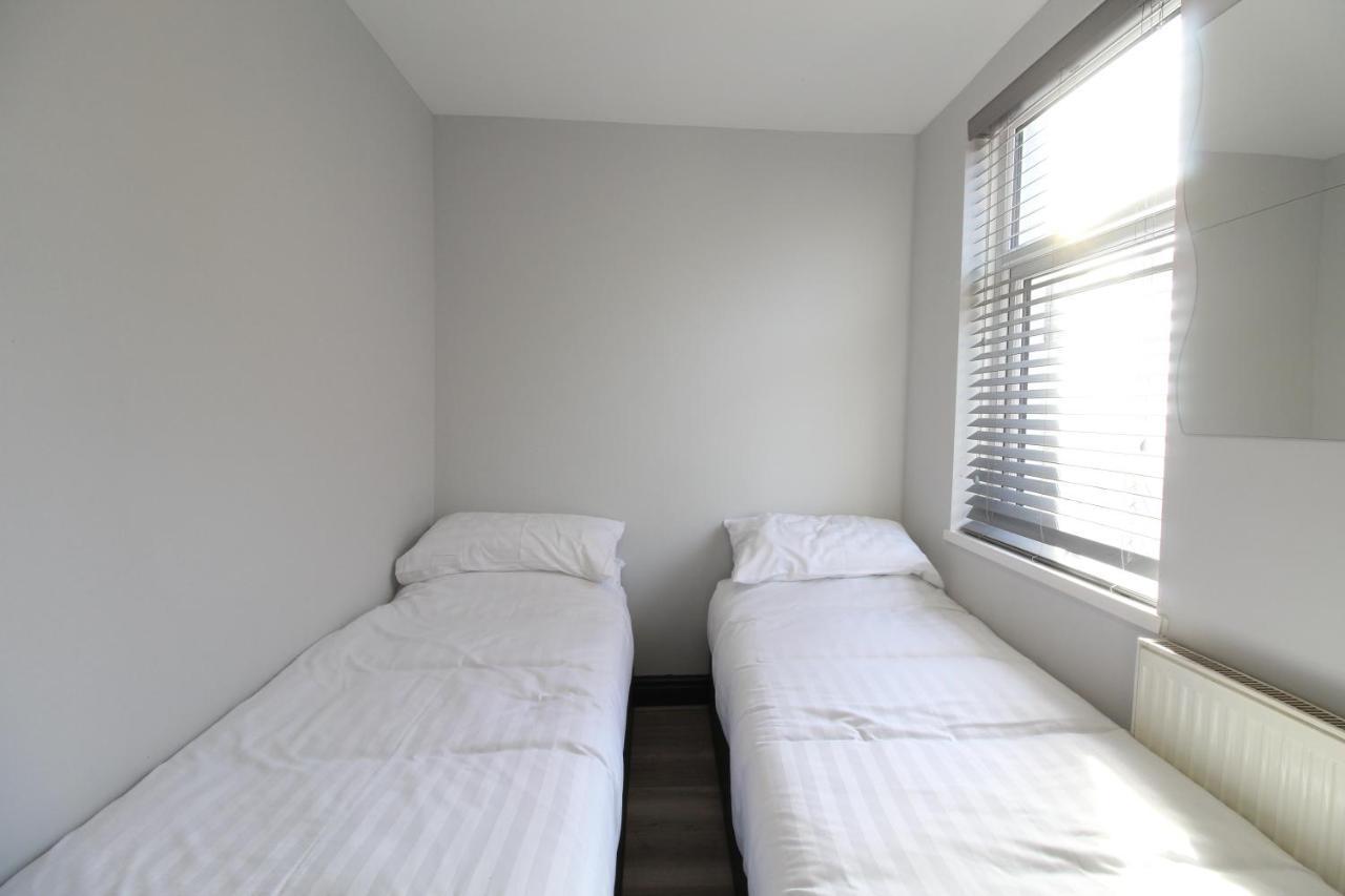 Anfield House Capsule hotel *